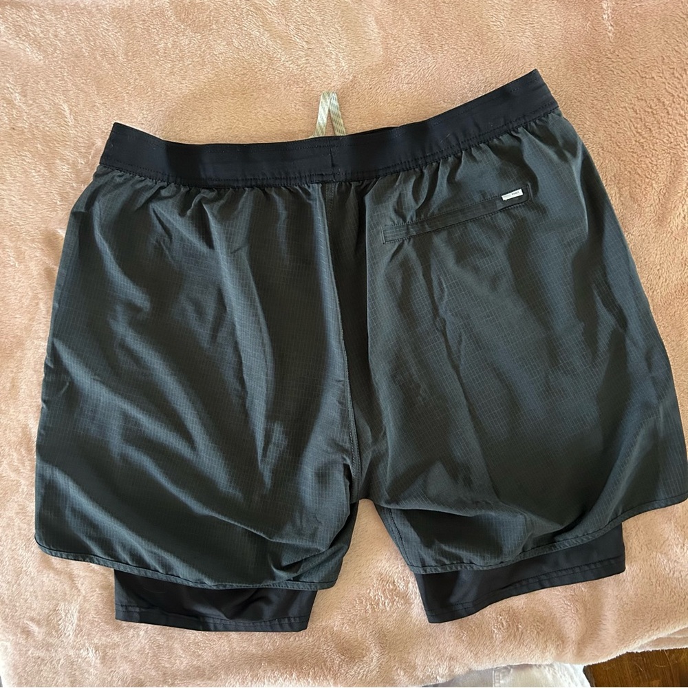 Vuori Stockton Men's Shorts - Picture 6 of 6